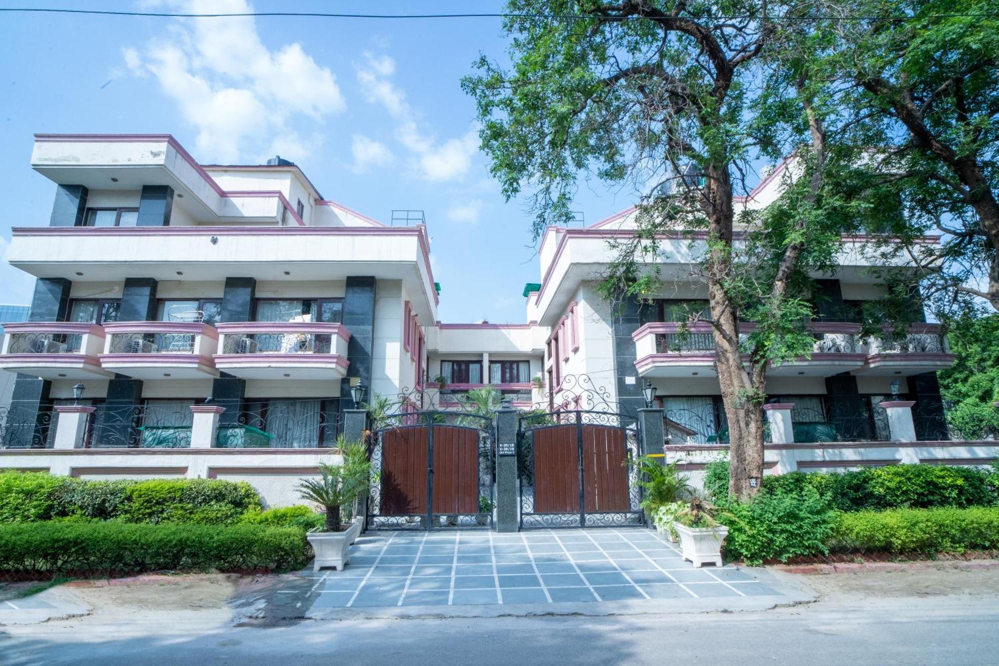 Enkay Residency V Block-Cyber City Γκουργκάον Εξωτερικό φωτογραφία